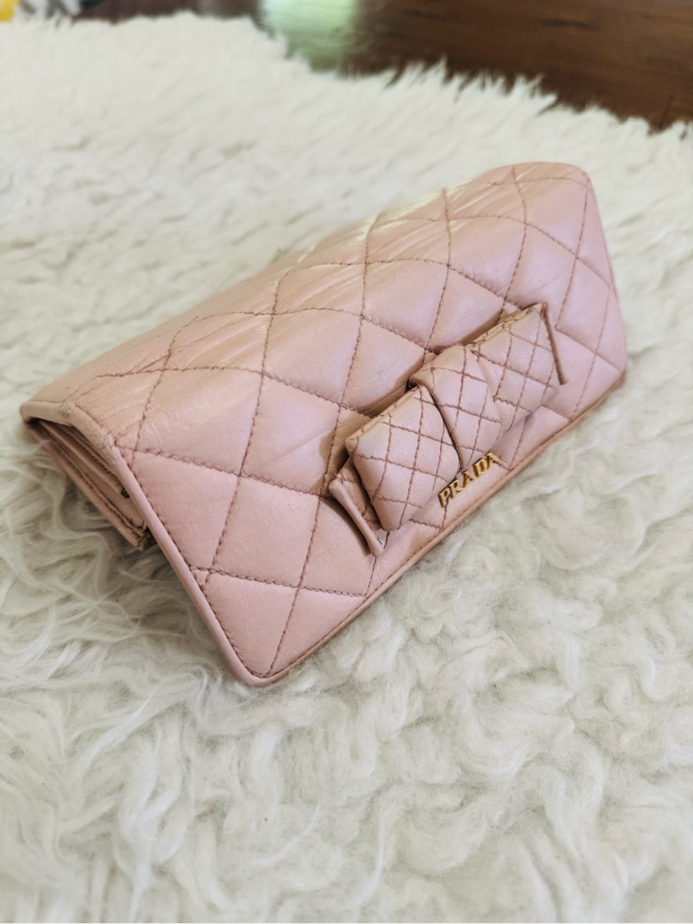 Prada Quilted Bow Leather Wallet - Light Pink with Gold Logo - Picture 8 of 11